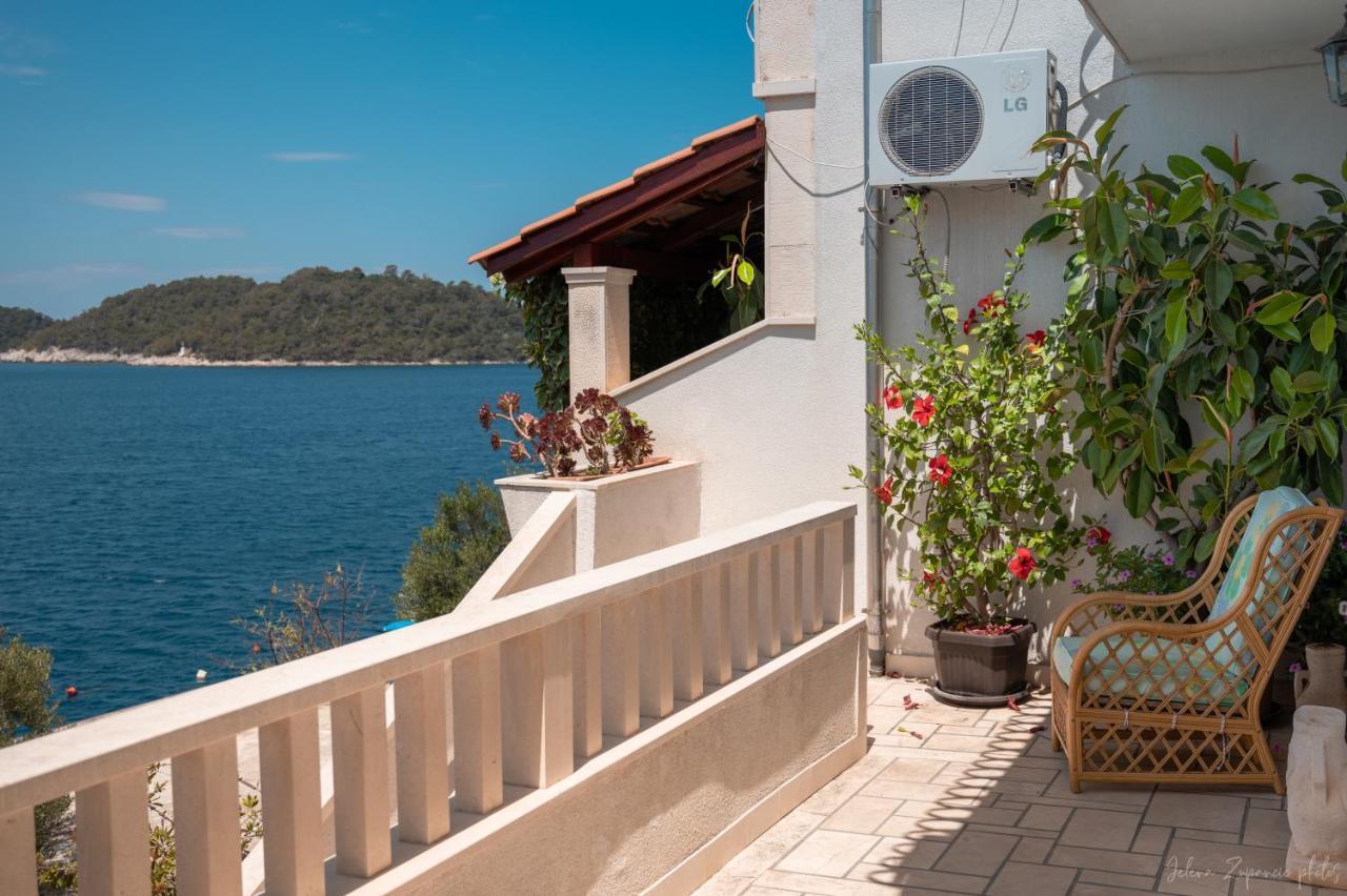 Apartments Lastovo Silic Экстерьер фото